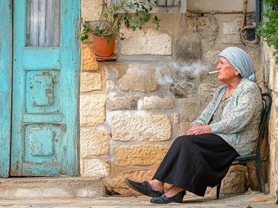 טיפול בהתמכרויות בגיל השלישי