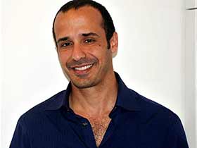 דר יזהר הרני-טיפול משפחתי בעמק חפר