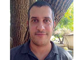 גיא פלומן-טיפול במתבגרים בסקייפ