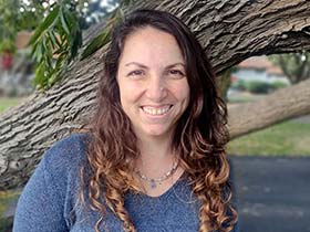 מירן שקד-טיפול פסיכולוגי בילדים בעמק חפר