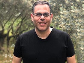 אמיר ביין-פסיכותרפיסט ומטפל זוגי ומשפחתי - מטפלים באבל ואובדן  חיפה