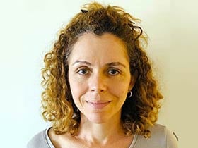 דנה טל-עובדת סוציאלית קלינית פסיכותרפיסטית - מטפלים בהתמודדות עם משברי חיים  אבן יהודה