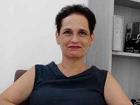 דנה תרון אמיר-עובדת סוציאלית קלינית - מטפלים לגיל השלישי  תל אביב