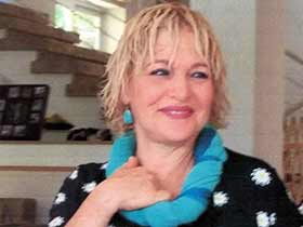 דר מירה גלעדי-פסיכותרפיסטית, מטפלת בהבעה ויצירה - טיפול פסיכולוגי לילדים  תל אביב