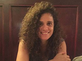 עירית בן ניסים-עובדת סוציאלית קלינית, פסיכותרפיסטית - מטפלים בפוסט טראומה  תל אביב