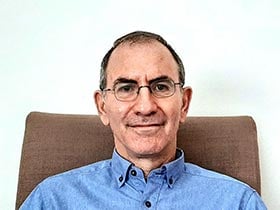רוני אפשטיין-פסיכולוג קליני מומחה מדריך - מטפלים באבל ואובדן  אונליין